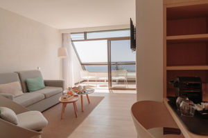 Don Gregory by Dunas