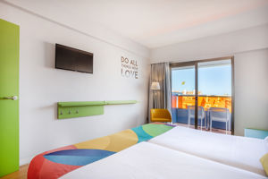 Paradise Park Fun Lifestyle Hotel