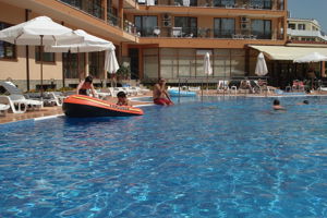 Happy & Kassandra Lejligheder