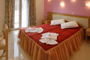 Theofilos Classic Hotel