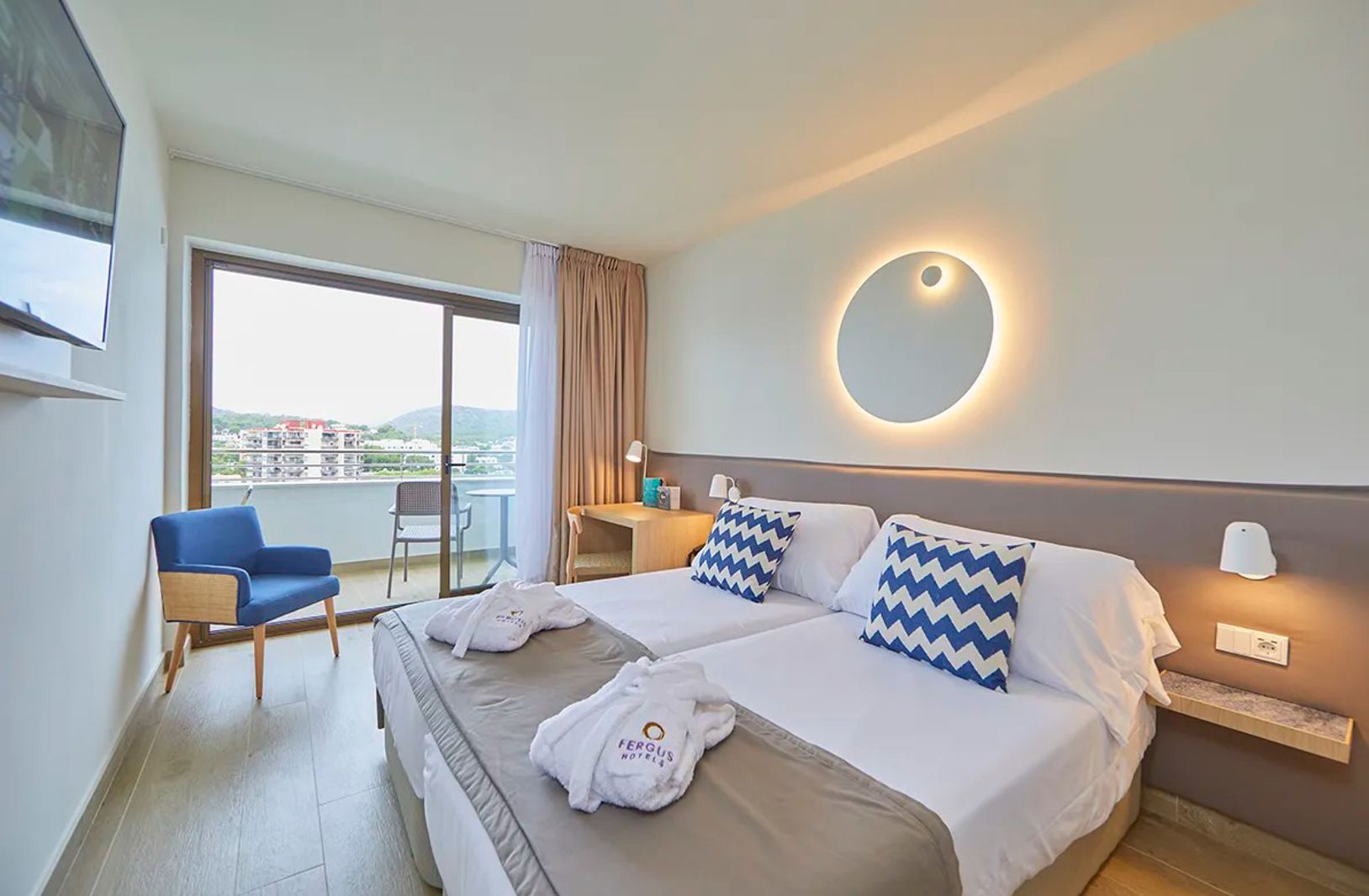 Fergus Style Tobago slide 3