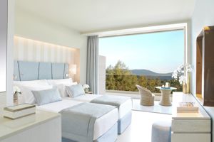 Woonvoorbeeld familiekamer tuinzicht