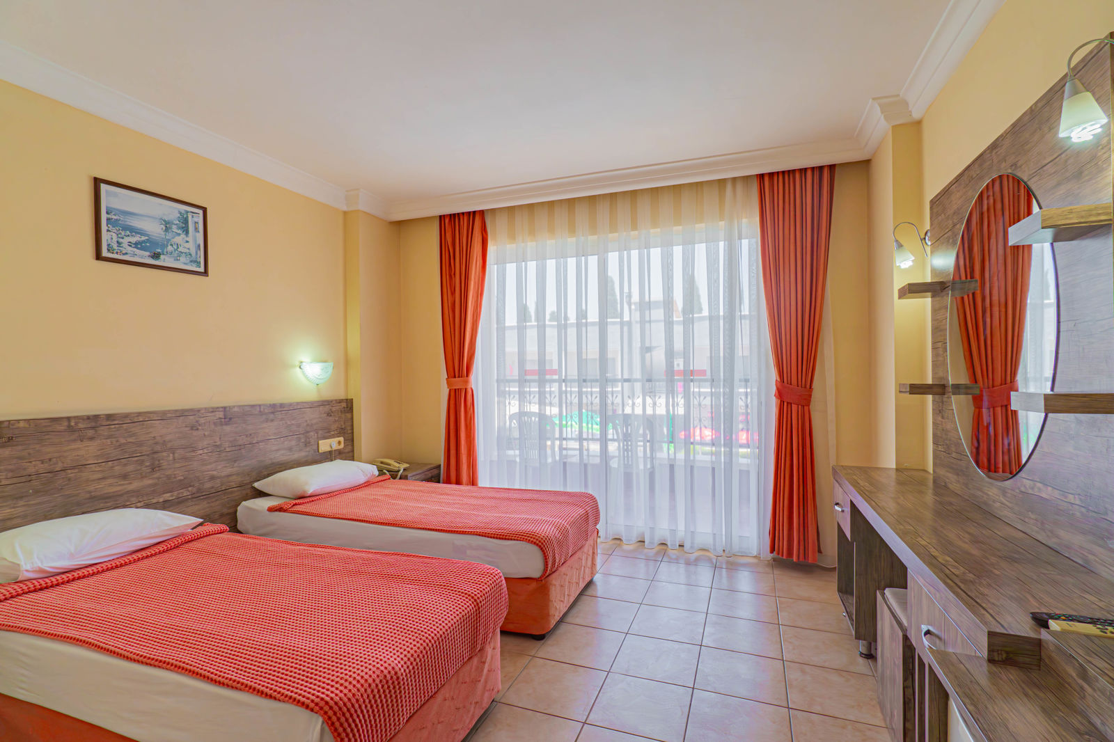 Sayanora Hotel slide 4