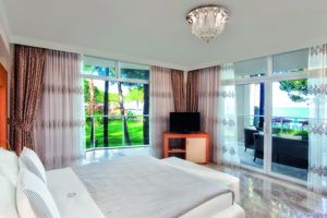 Alva Donna World Palace