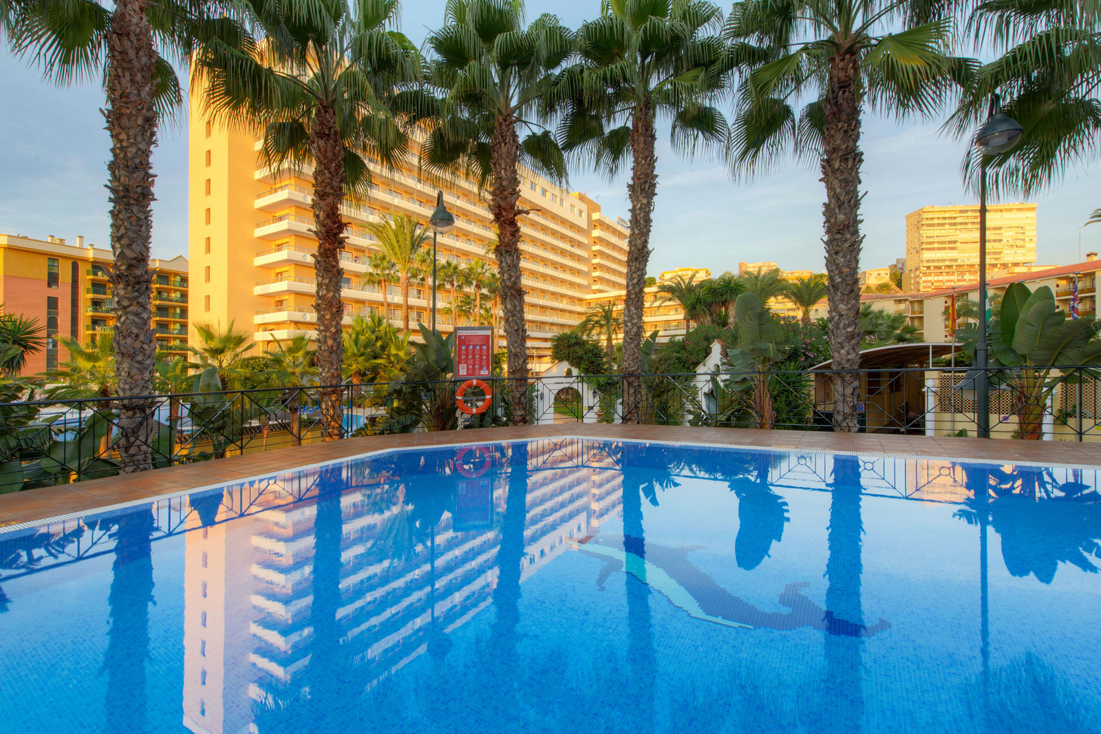 Sol Torremolinos Don Marco slide 2