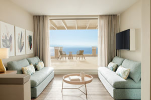 Woonvoorbeeld superior familiekamer met zeezicht