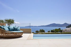 Woonvoorbeeld 3-kamerbungalow suite met privÃ© zwembad en zeezicht