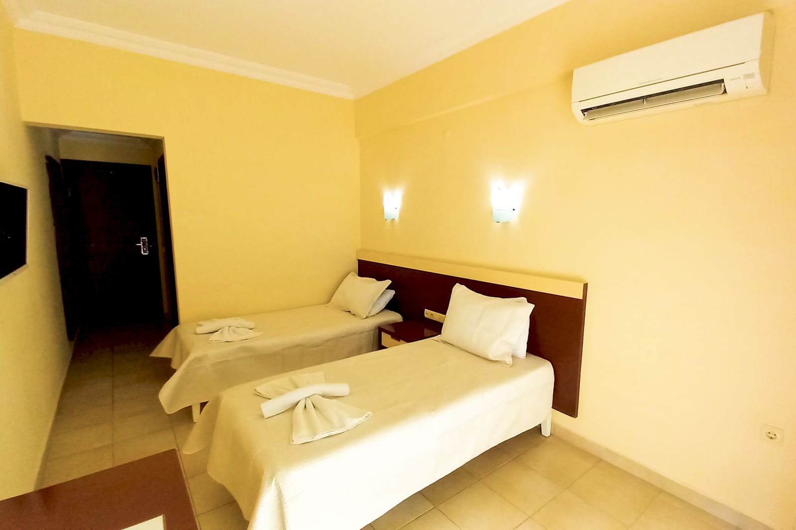 Kleopatra Hotel slide 4