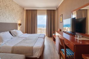 Woonvoorbeeld standaardkamer met zeezicht