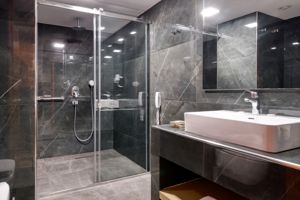 Woonvoorbeeld standaardkamer met zeezicht