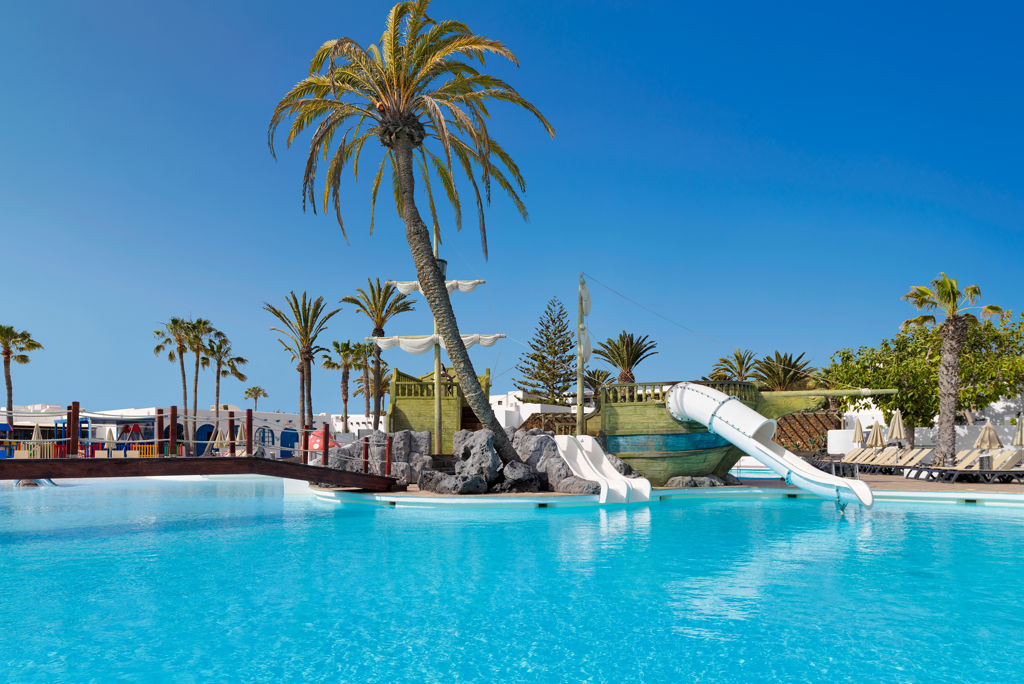 h10-suites-lanzarote-gardens