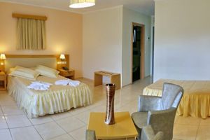 Theofilos Superior Hotel