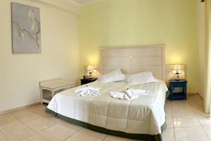 Theofilos Superior Hotel