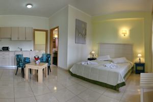 Theofilos Superior Hotel