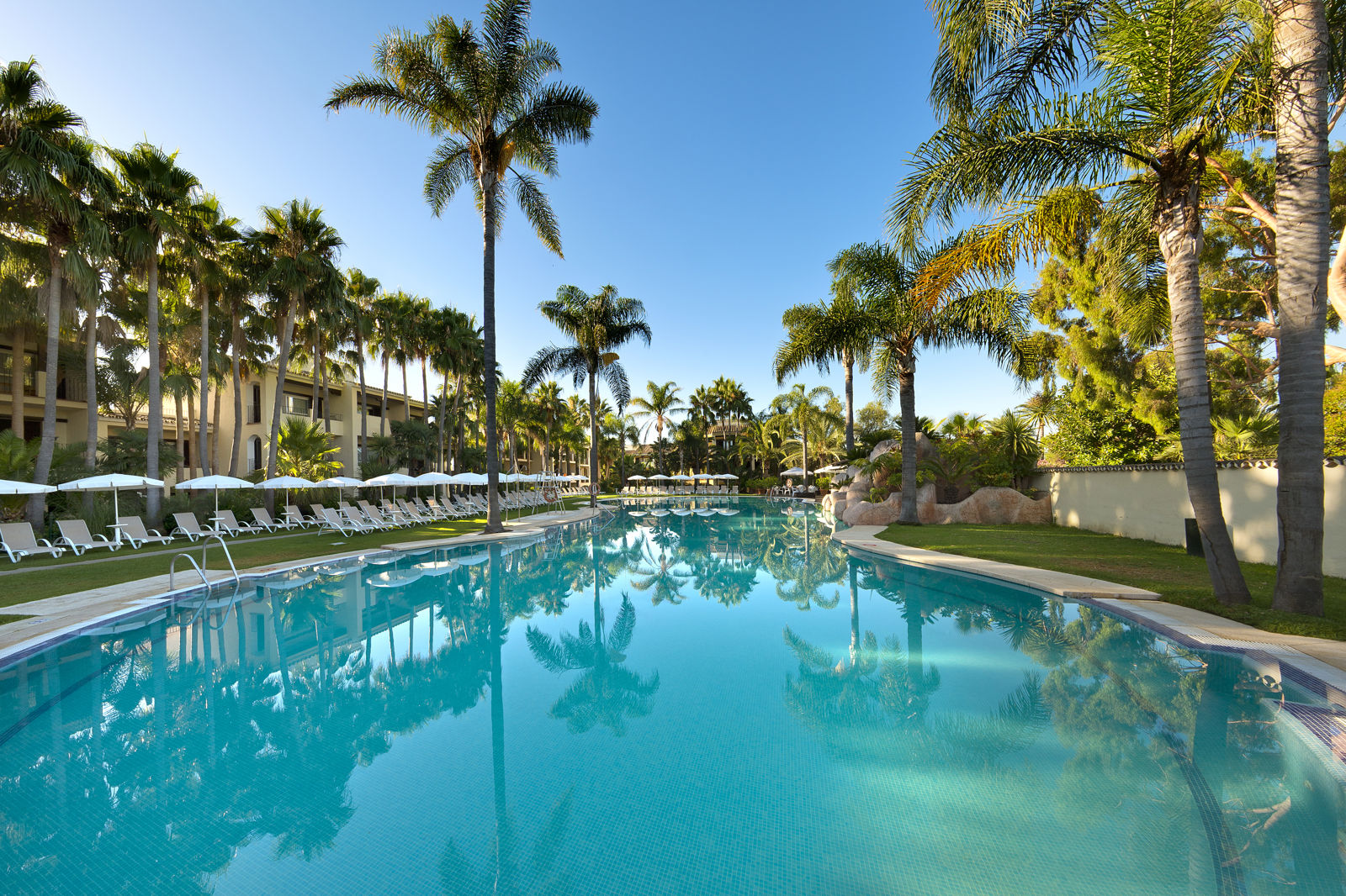 Bluebay Banus slide 1