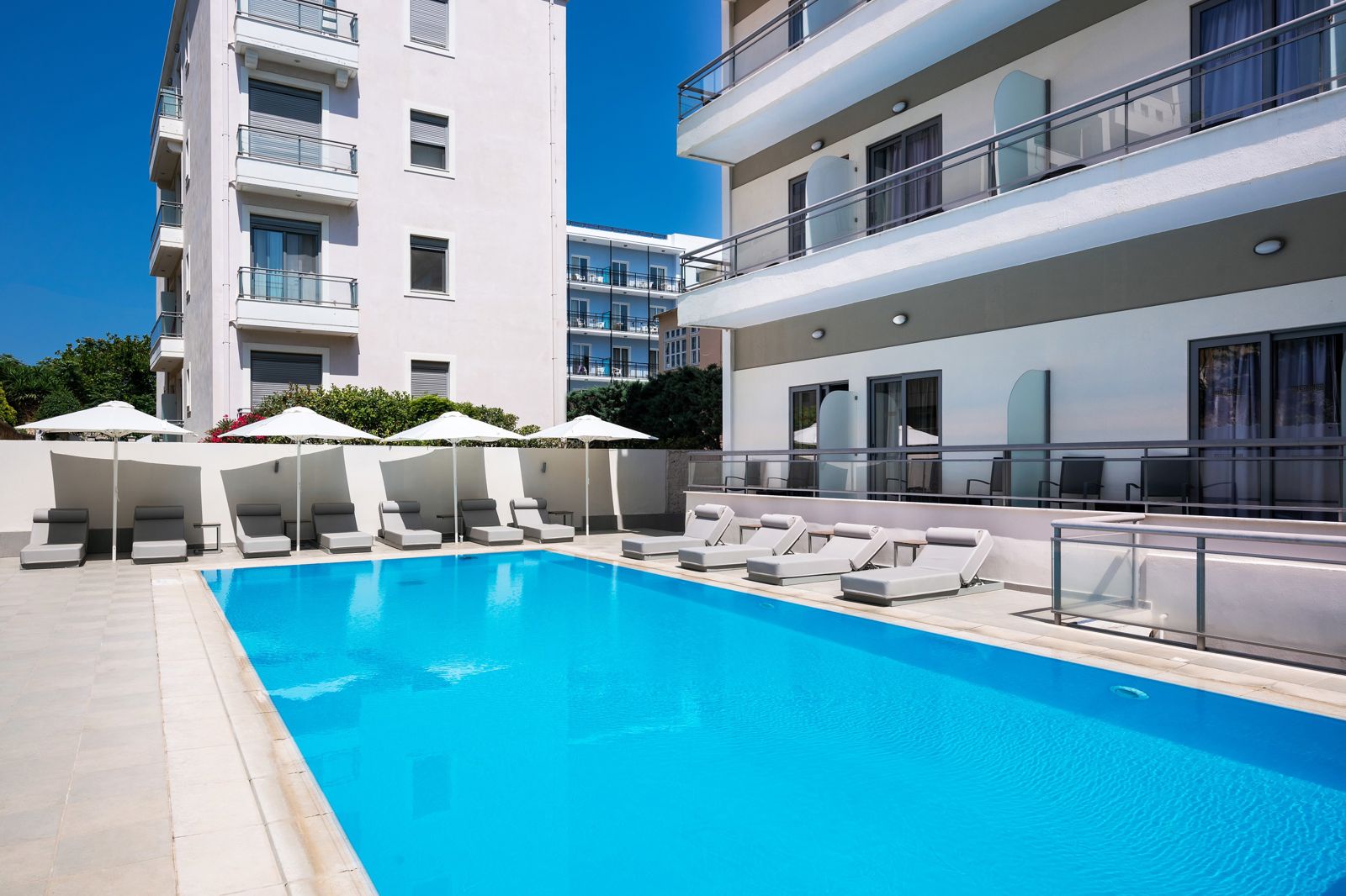 Angela Hotel Downtown Rooms slide 1