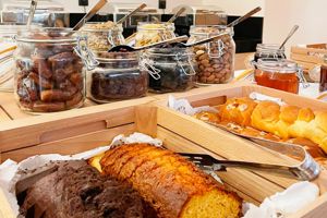 Angela Hotel Downtown Rooms