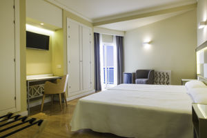 Fly & Go Torreblanca Hotel