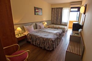 Fly & Go Tourist Hotel