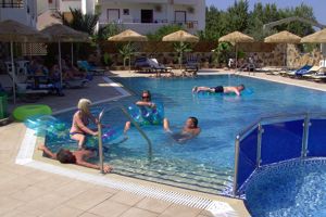 Fly & Go Socrates Appartementen