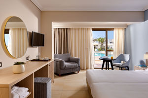 Woonvoorbeeld bungalow met gedeeld zwembad