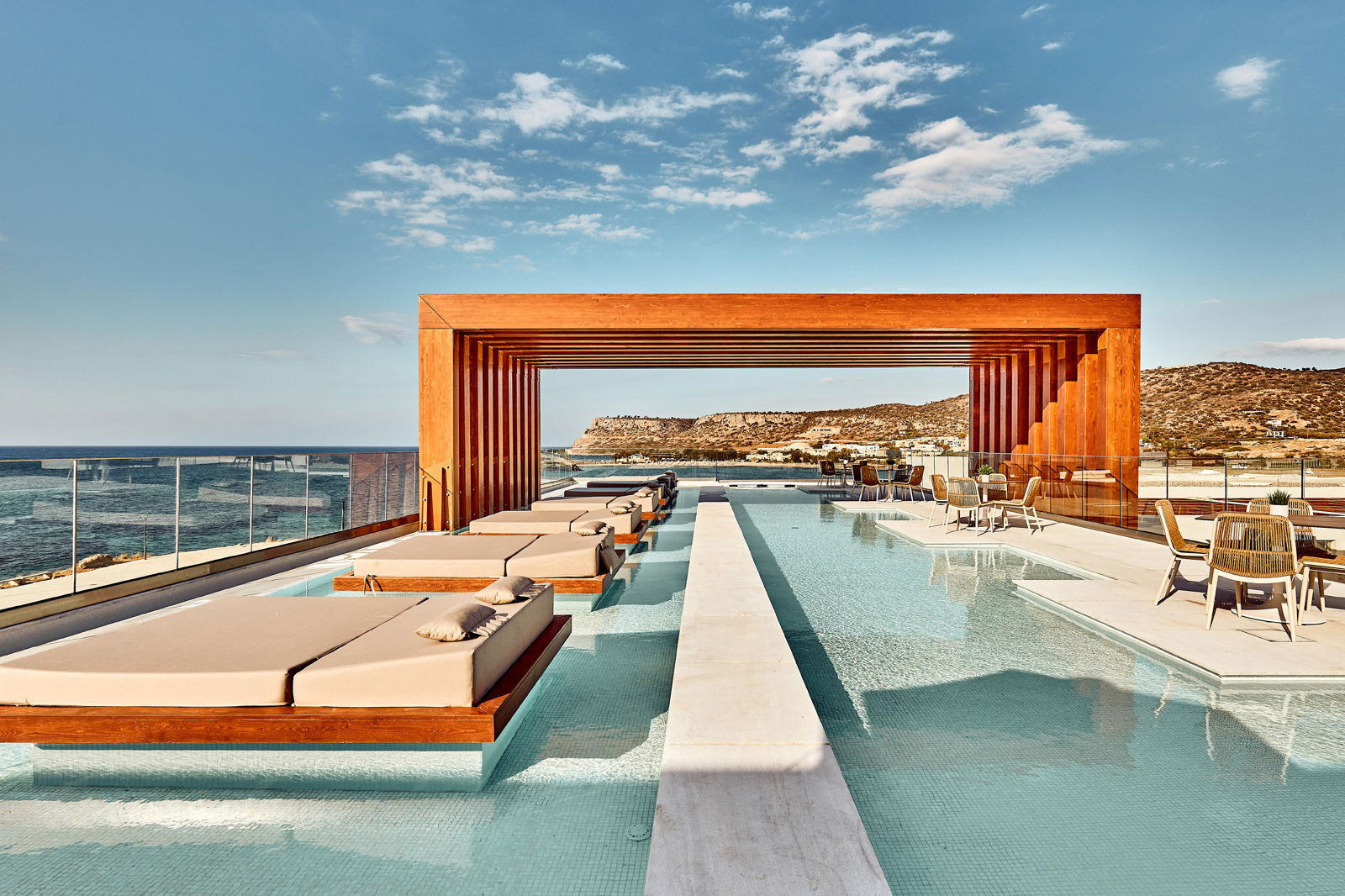 Sissi Bay Resort slide 1