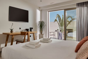 Enorme Santana Island