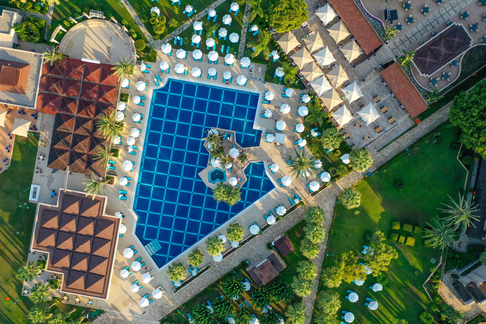 Crystal Tat Beach slide 4