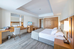 Crystal Prestige Pearl Collection