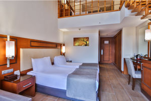 Crystal Prestige Pearl Collection