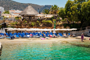 Cyrrus Beach Bar - Restaurant