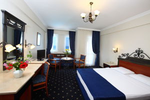 Club Cactus Paradise