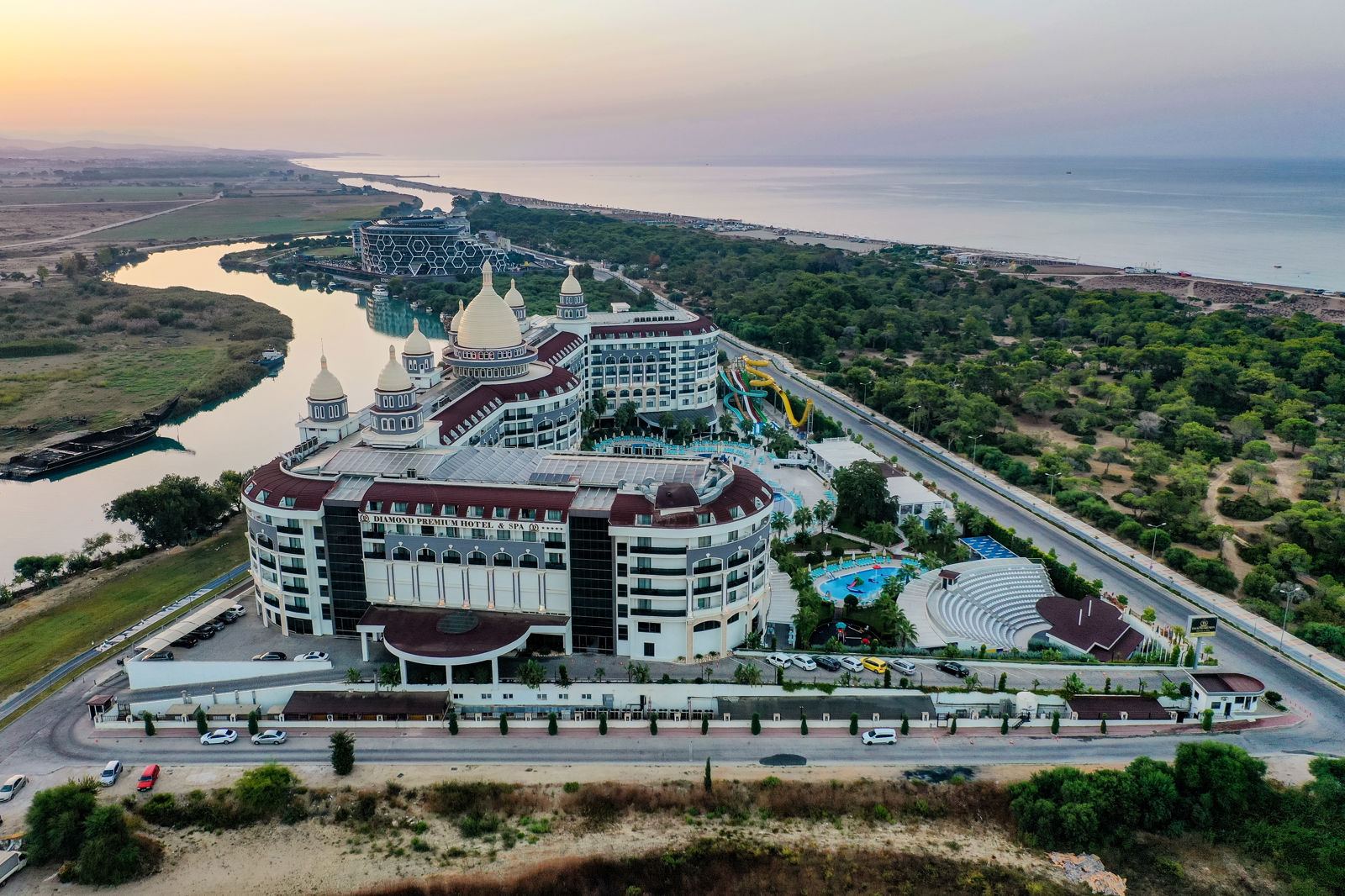 Diamond Premium Hotel & Spa slide 4