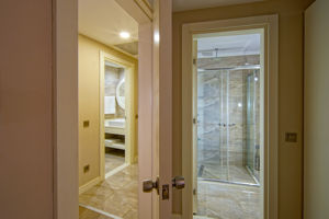 Diamond Premium Hotel