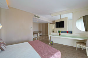 Diamond Premium Hotel