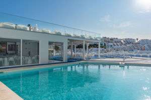 California Urban Beach Hotel