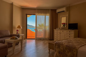 Hawaii Hotel By Yunus