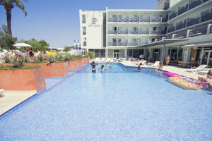 Azuline Pacific Hotel