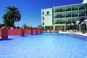 Azuline Pacific Hotel