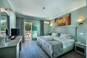 Velamar Sun & Beach Hotel