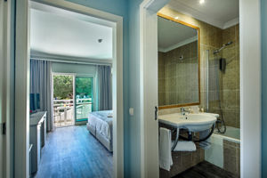 Velamar Sun & Beach Hotel