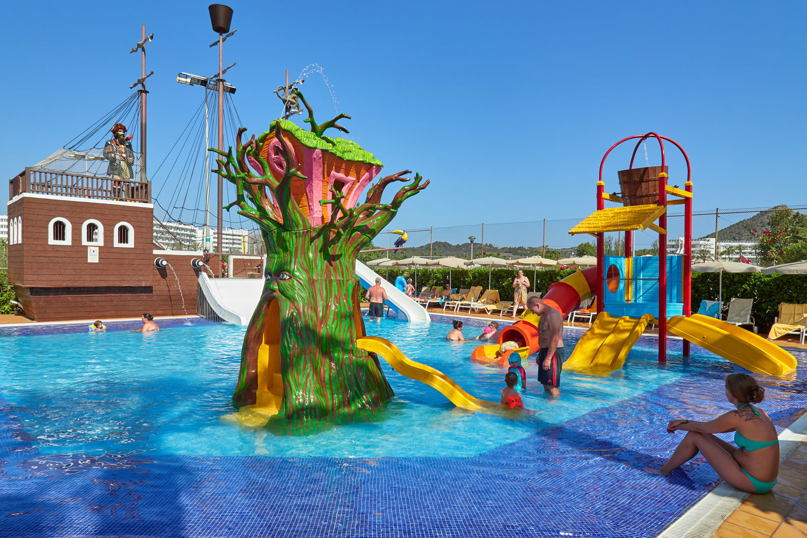 BQ Alcudia Sun Village slide 2