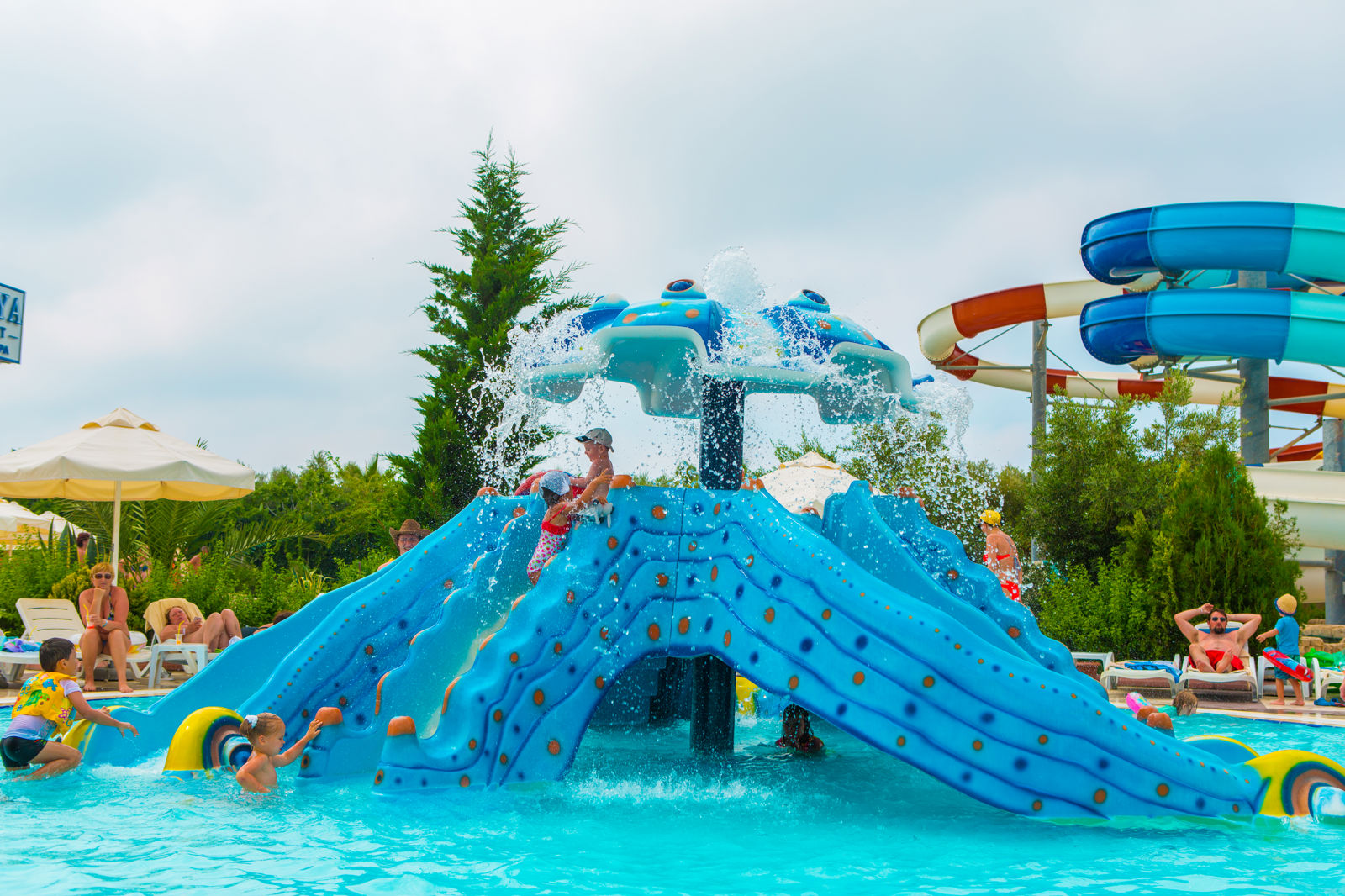 Kahya Resort Aqua & SPA slide 3