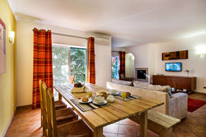 Vale d'el Rei Suites & Villa's Hotel