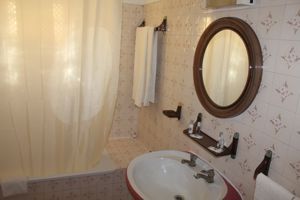 Cheerfulway Oura Village