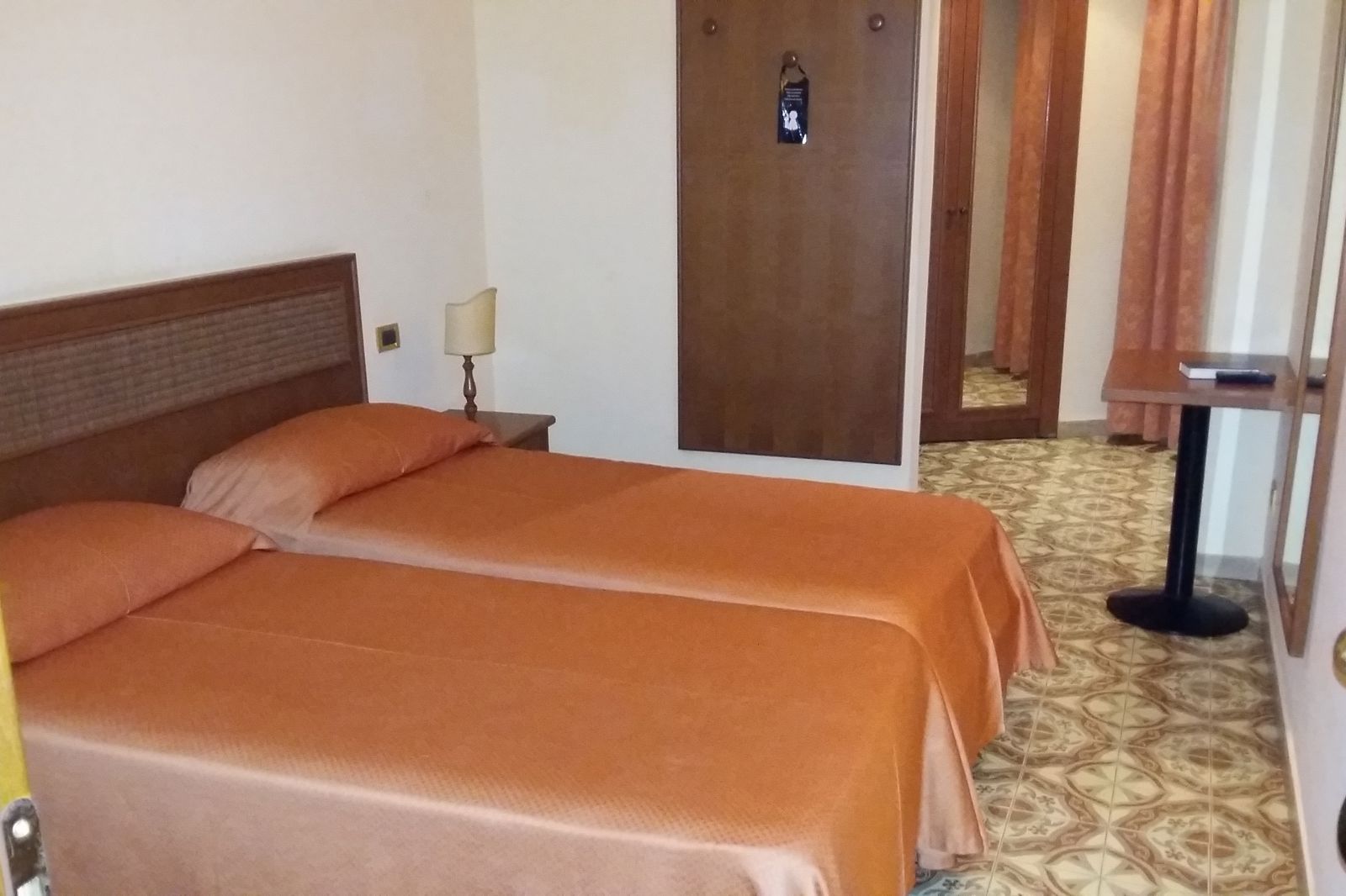 Villa Bianca slide 3