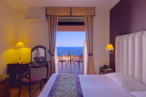 Woonvoorbeeld deluxe kamer zeezicht