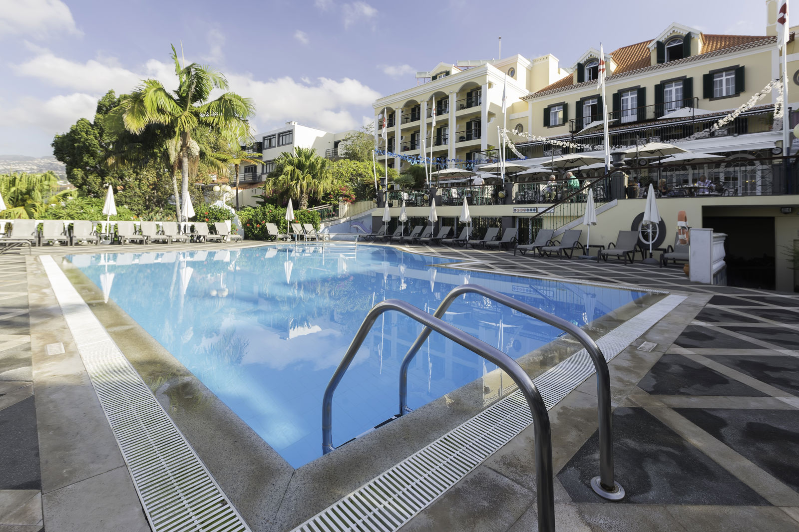 Quinta Bela Sao Tiago slide 1