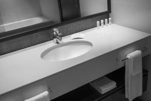 Le Meridien Mina Seyahi Beach Resort 