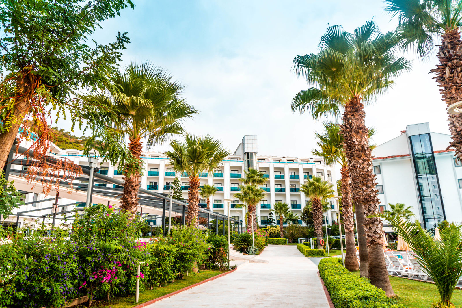 Green Nature Resort & Spa slide 4